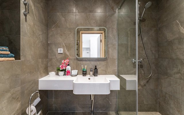 Апартаменты с личной террасой около острова мечты метро Технопарк