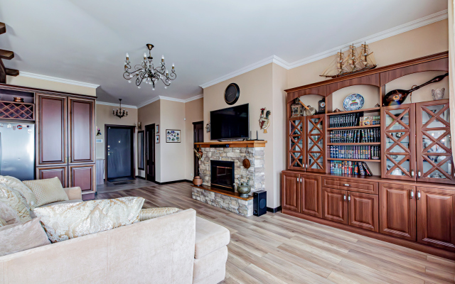 Rustic Luxe in Heart of Kazan Flat