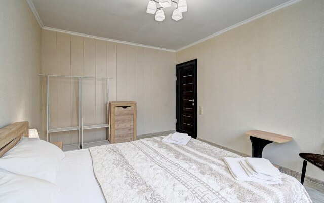 Dvukhkomnatnye V Taunkhause S Garazhom Mikrorayon Kudepsta Apartments