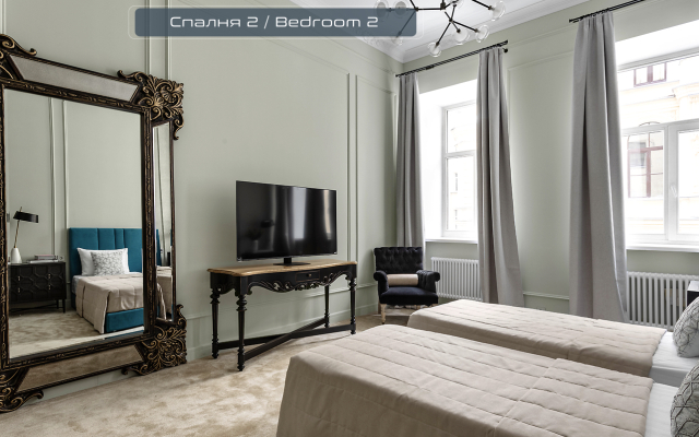 Дизайнеpские апартаменты с балконом на Pубинштейна