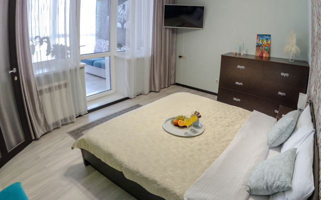 Апартаменты Красный Квадрат на Набережной