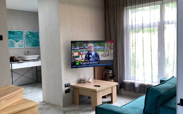 Ajax Na Polyanskoy S Terrasoy Na Kryshe Apartments