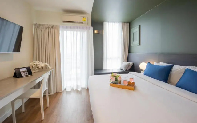 Отель Blue Hippo Hotel