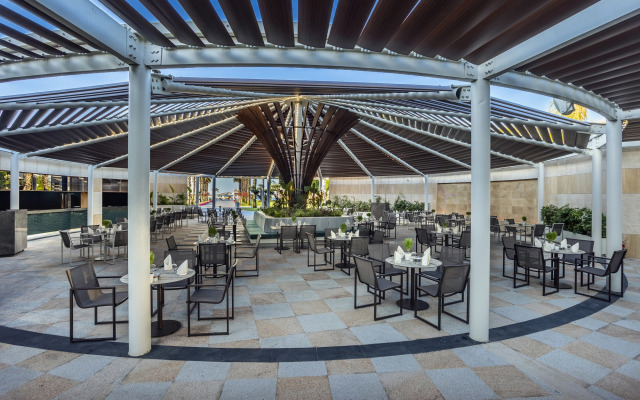Calista Luxury Resort