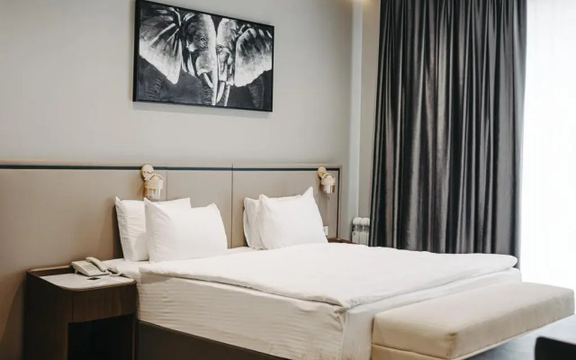 Port Marine By Hollywood Hotel