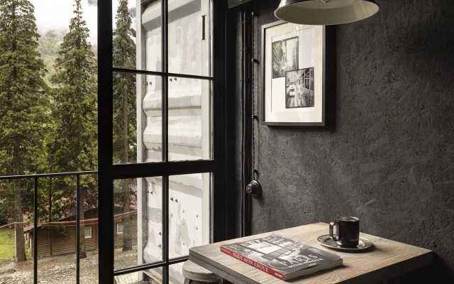Dizaynerskaya Studiya S Vidom Na Gory Apartments