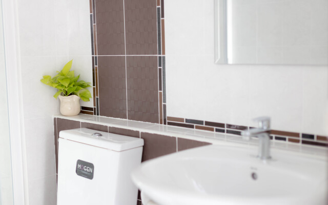 Отель Life Grand Chiang Mai