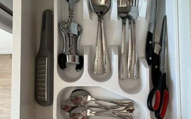 Stilnaya, Uyutnaya, Svetlaya S Kachectvennym Sepvisom Flat