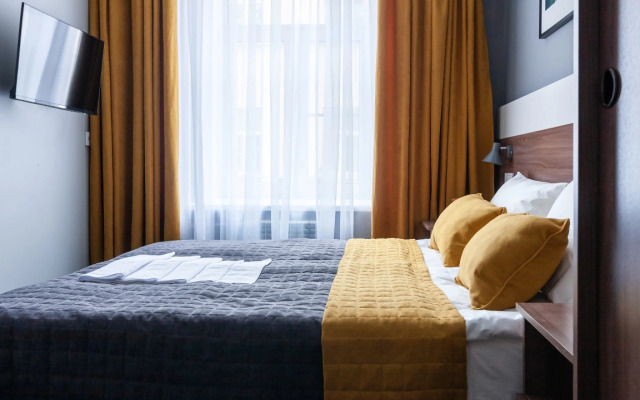 Квартира Демократ на Невском 130