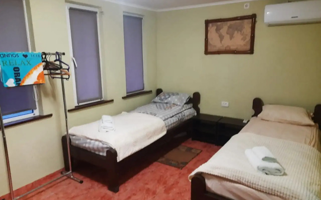 V Dome Dlya Gostey Living Quarters