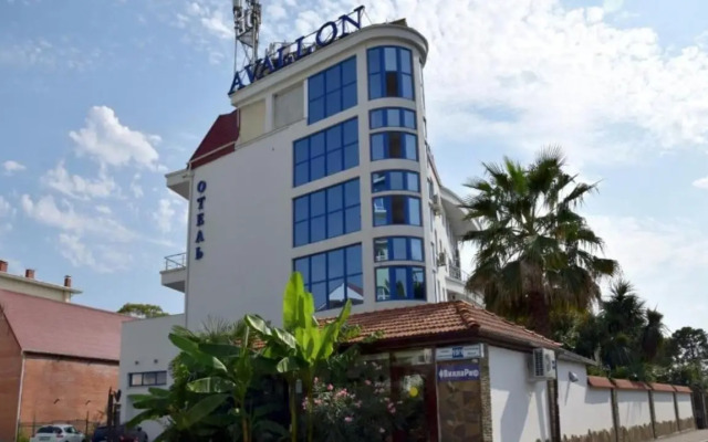 Hotel Avallon  By Sun City Hotels
