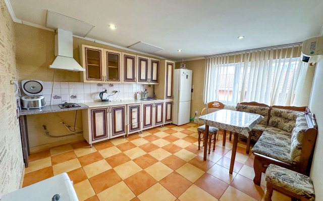 Апартаменты трехкомнатные Адлер Богдана Хмельницкого 3