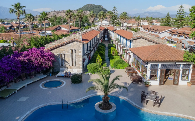 Отель Aydos Hotels & Breeze Restaurant