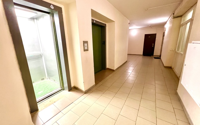 Uyutnaya Kvartira Na Ul.nikitinskaya 30 Flat