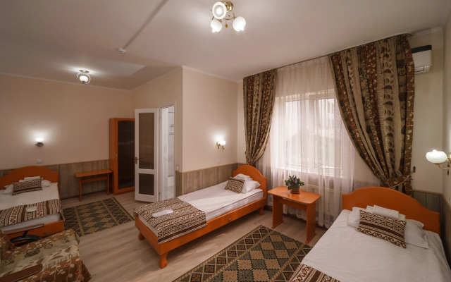 Alpinist Hotel