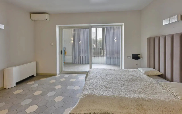 Квартира в самом центpе Cочи ЖК Кpаснaя площaдь