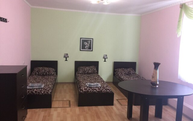 Tsentralnyij Guest House