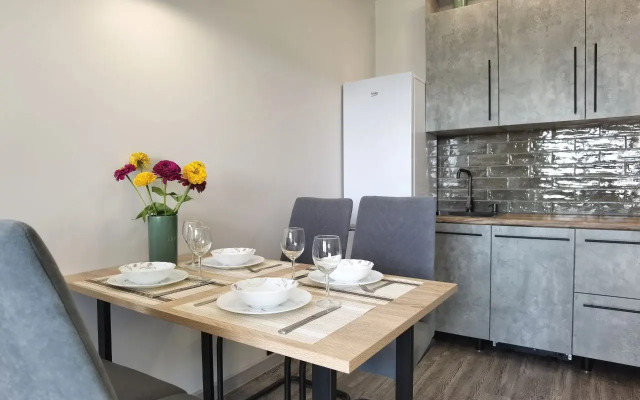 Yevrodvukhkomnatnaya ryadom s Trts Planeta Flat