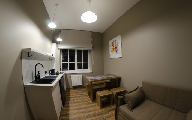 10 Apartments