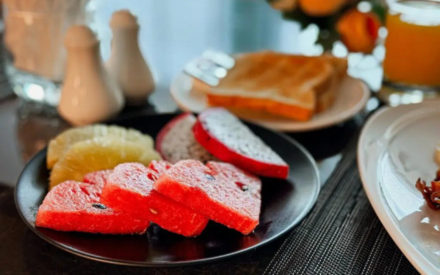 Ramada by Wyndham Bangkok Sukhumvit 11