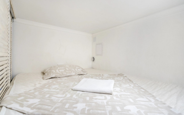 Apartments Apartamentyi Dvuhurovnevyie BestFlat24 Vladyikino Loft