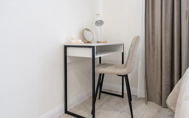 EasyGuest Ryadom S Naberezhnoy Nevy Flat
