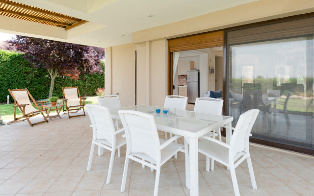 Belus Luxury Sani Villa
