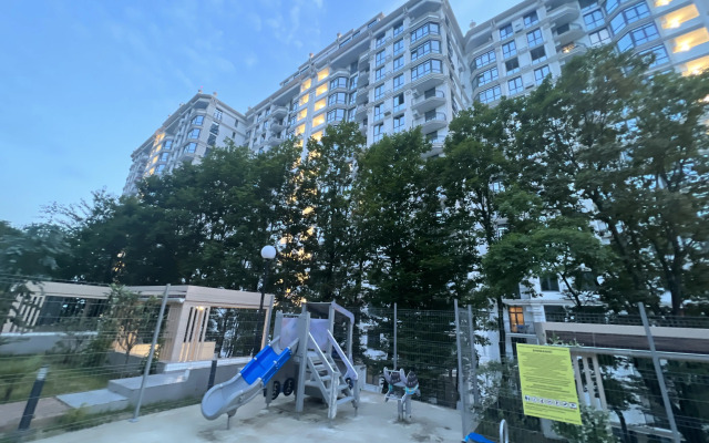 Zhk Merkato S Basseynom Apartments