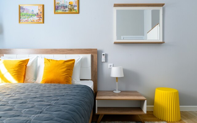 Апартаменты Let Your Flat Makarova