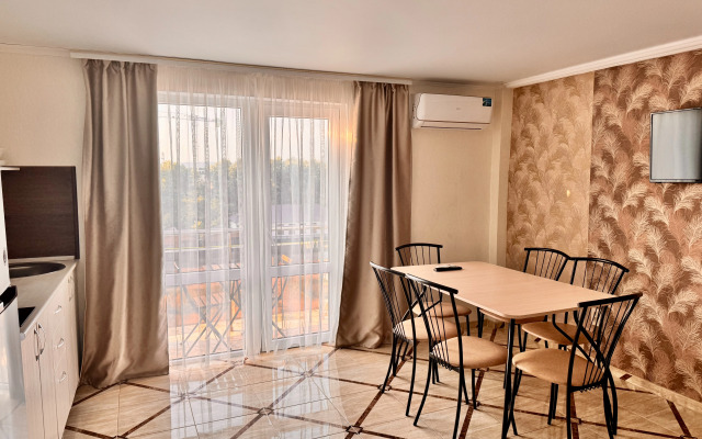 Gostevoy Dom Diamond Guest House
