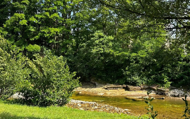 Отель Sazano Wine Cellar