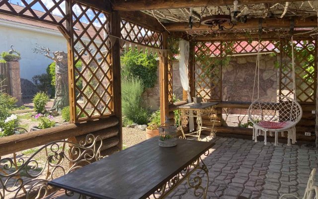 Kantri Private House