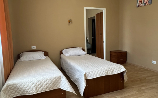 Na Kollektivnoj Guest House