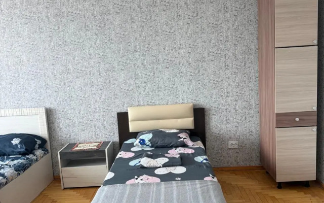 Квартира рядом с бассейном