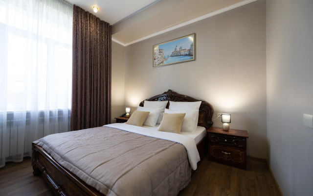 Venice Hotel