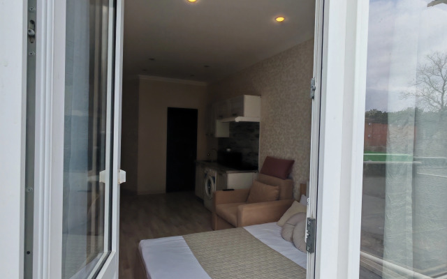 Квартира Уютная студия на первой береговой