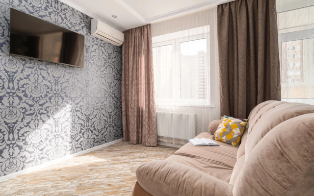 Апартаменты с Балконом Тут Живут Парк и Стадион