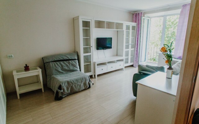 Апартаменты около Академической вблизи парка