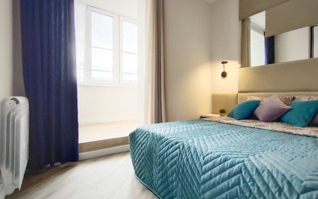 Renta27 na beregu Amura vblizi TC Brosko Moll Flat