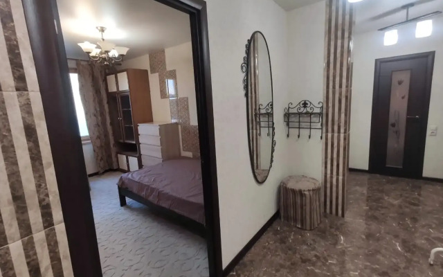 Trekhkomnatnaya Na Vilnyusskoy Flat