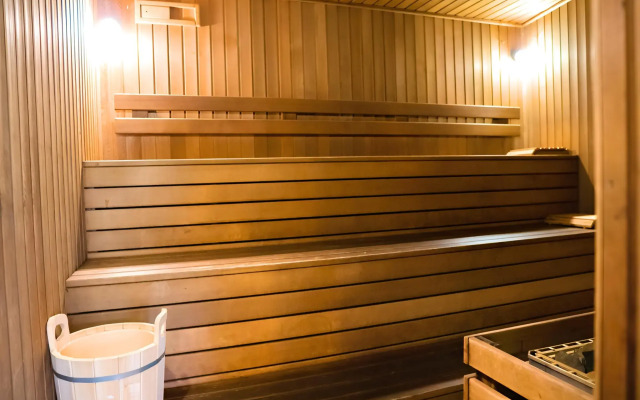 Частный дом Дом с бассейном