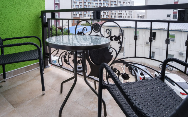 Red Apartments Art Layt Siti Murakami Apartments