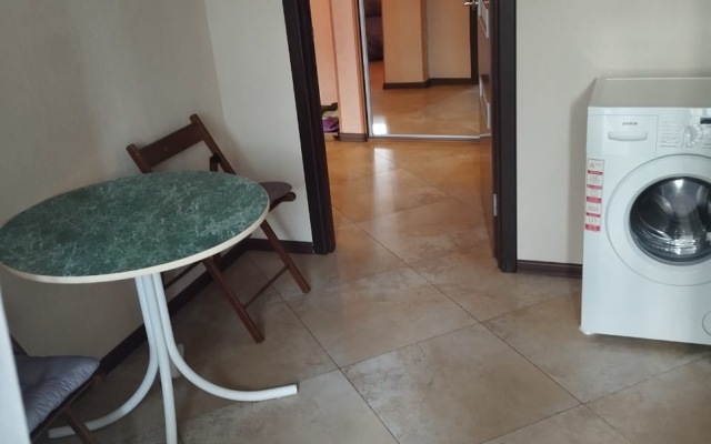 Zarechnaya 9/6 Apartments