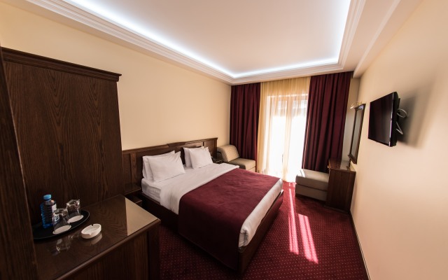 Elegant Hotel & Resort