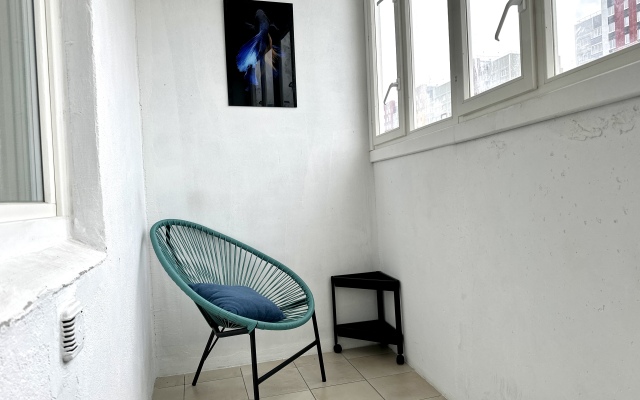 Iris s Dizaynerskim Oformleniyem, Ryadom Mat i Ditya Apartments