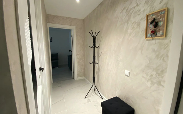 S Zamiakulkasami Flat