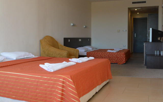 Отель Тиа Мария