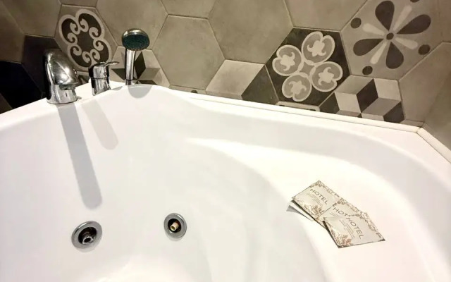 Verhnetorgovaya Ploschad 4 Apartments