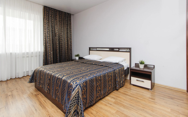 Апартаменты с двуспальной кроватью и кухонной зоной №503