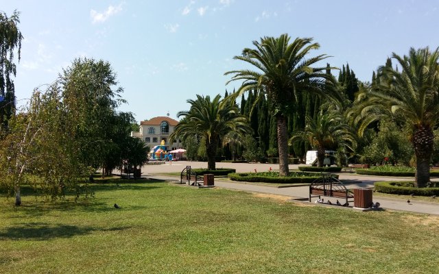 Na Beregu Mzymty Apartments